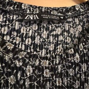 Zara Black White and Yellow Accent Floral Knit Long sleeve Long Dress